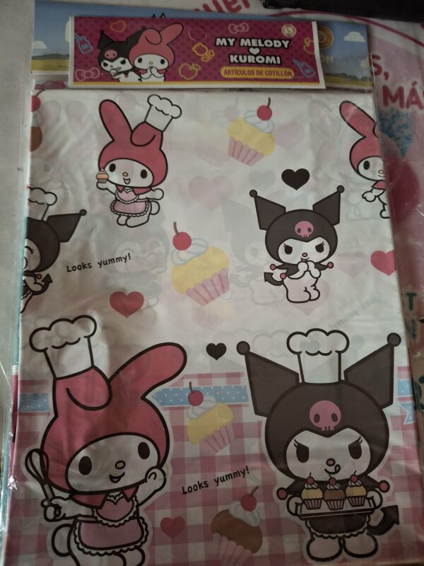 Mantel plástico kuromi y melody