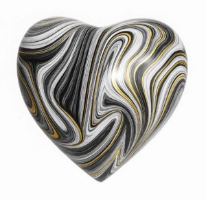 Globo corazón marmolado negro, oro, blanco 45cm